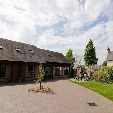 The Stables Villa สเตาเออร์บริดจ์ ภายนอก รูปภาพ