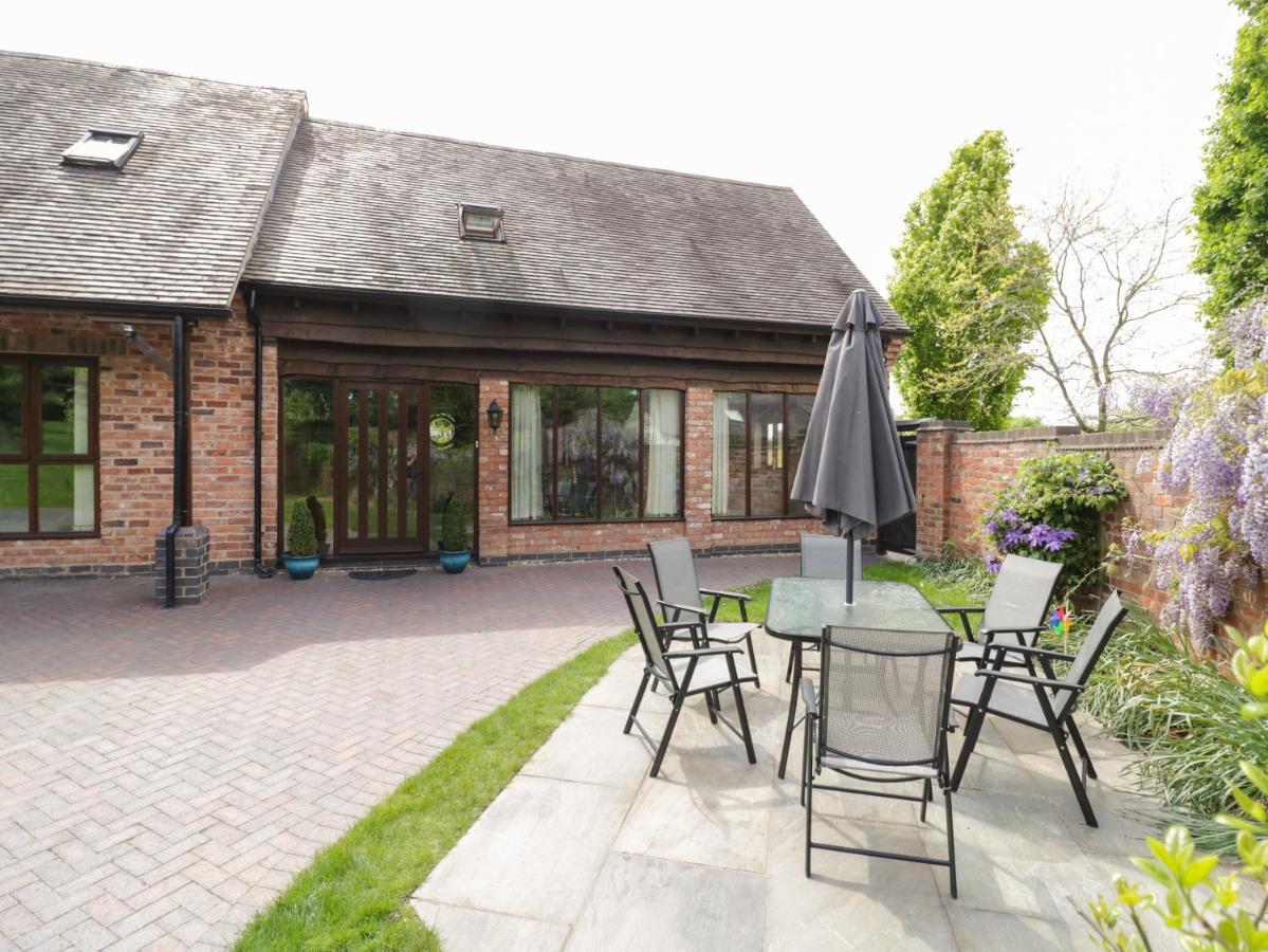 The Stables Villa สเตาเออร์บริดจ์ ภายนอก รูปภาพ